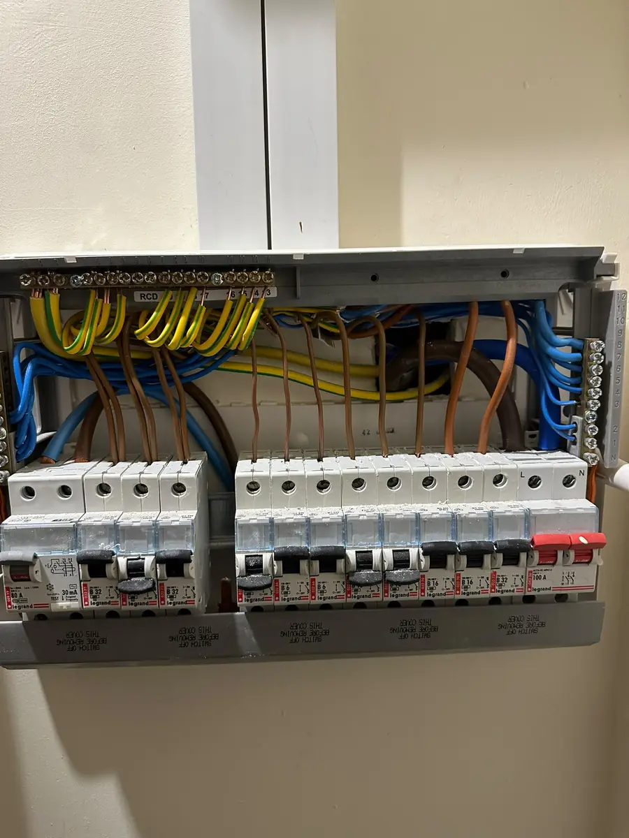 Modern consumer unit fitted in Worcester