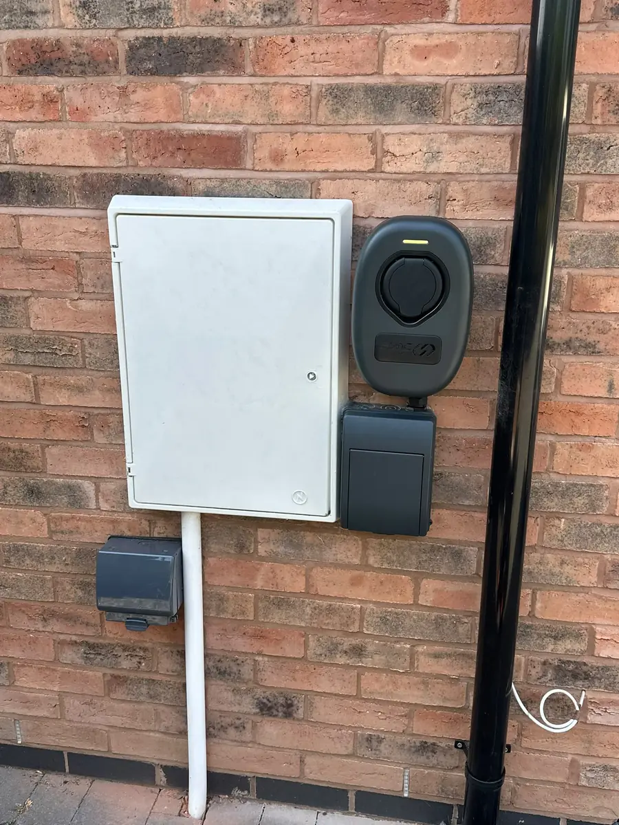 Home EV charge point installed in Worcester